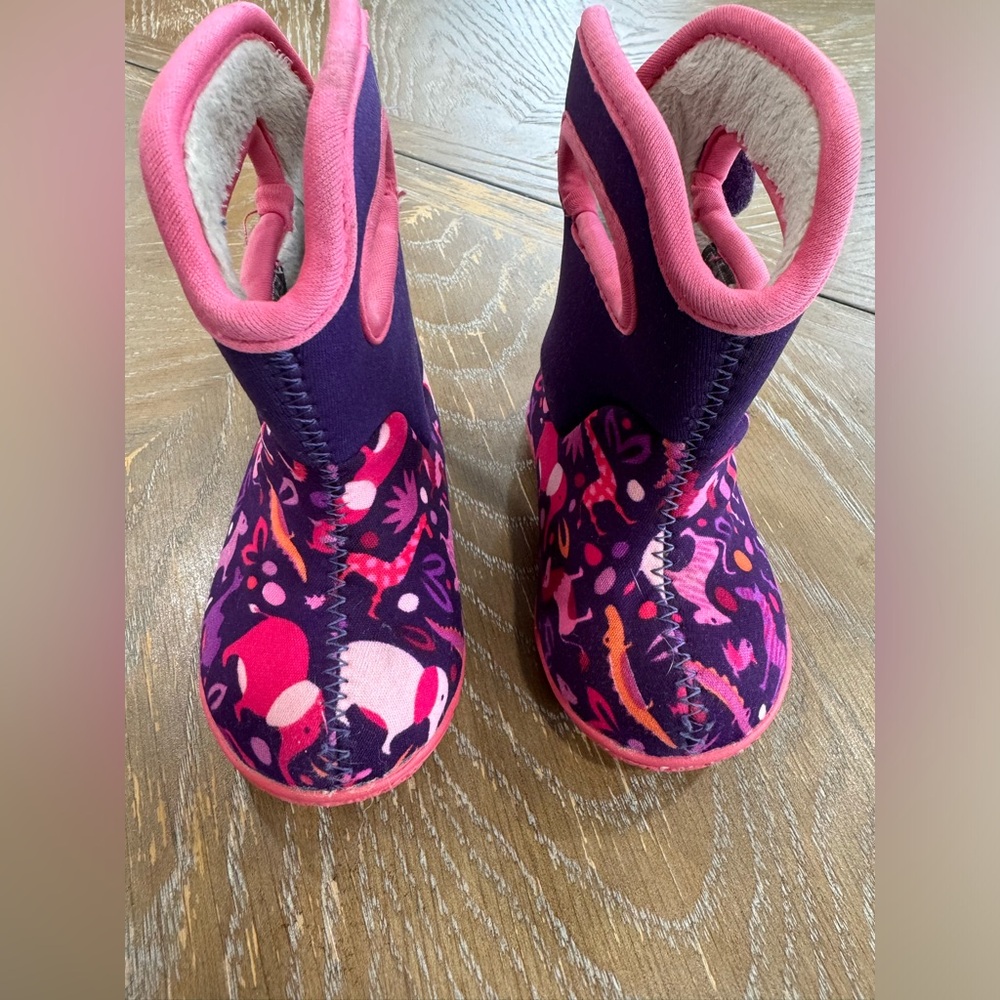 Bogs boots, toddler/walker size 4 , girls, purple,
